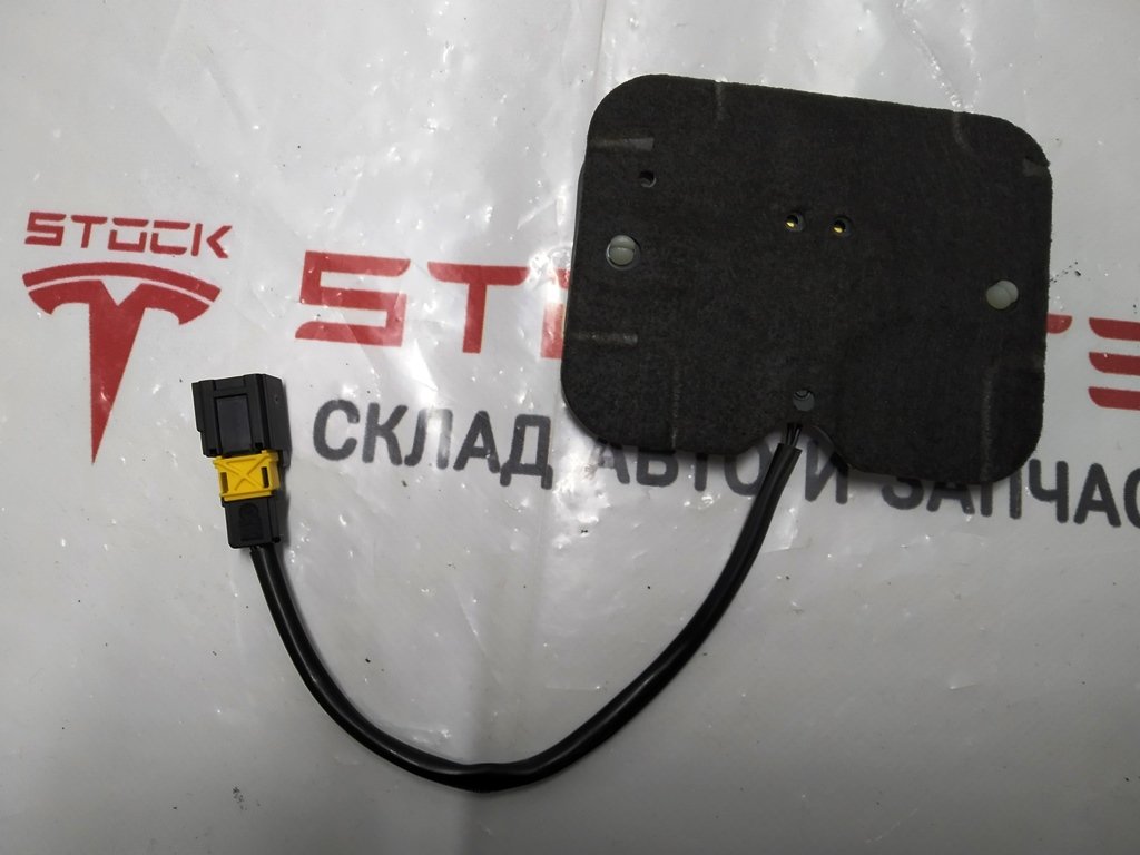 Driver seat presence sensor GEN 1/GEN 2 Tesla model S, model S REST 1013115-03-B